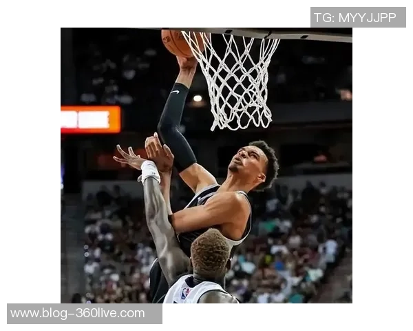 文班亚马场均20分10篮板3盖帽表现卓越新秀奖争夺已无悬念 文班亚马场均20分10篮板3盖帽表现卓越新秀奖争夺已无悬念